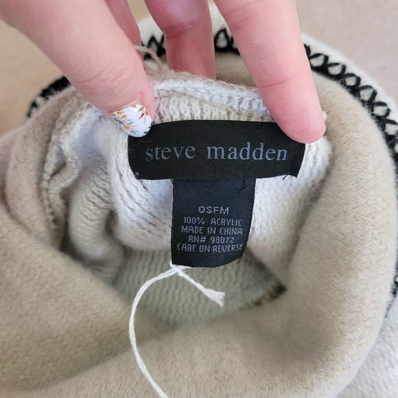 NWOT Steve Madden‎ Women's Beige Funnel Neck Poncho. Size OSFM - Picture 7 of 8